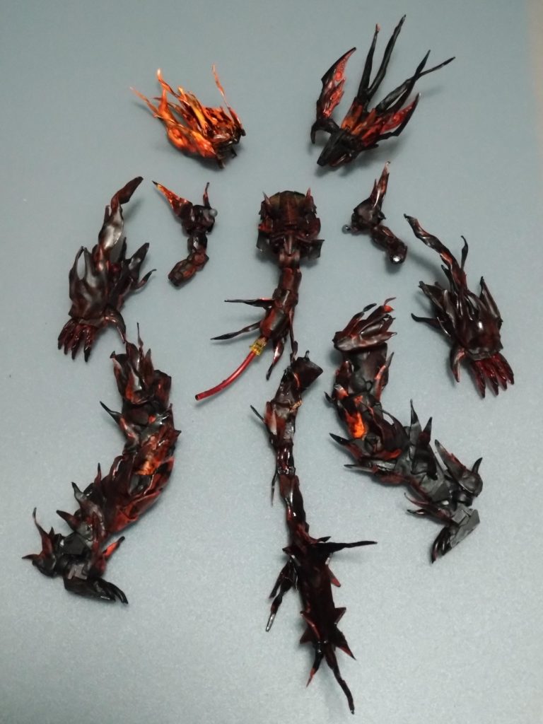 部位ごとにバラすとこんな感じに。