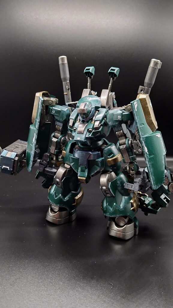 タイヤを畳んで収めた状態です。スマートに収めきれませんでした😅