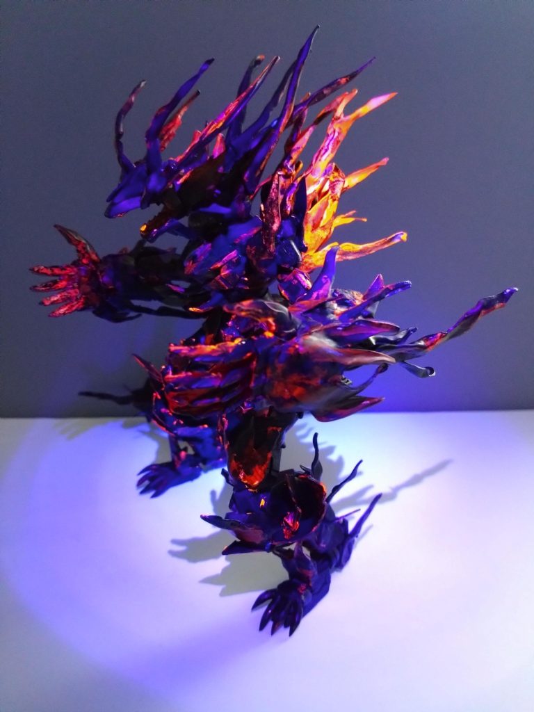 ブラックライトでカッコ良く。