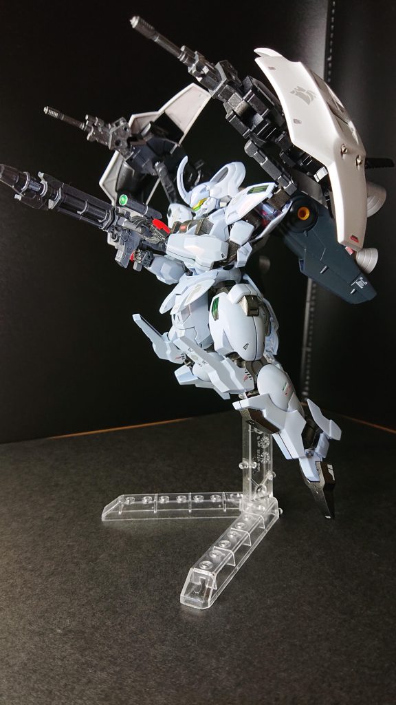 レッドナックル(高機動型＋中距離支援型ダリルバルデ)–5枚目/制作者：@damonde391363