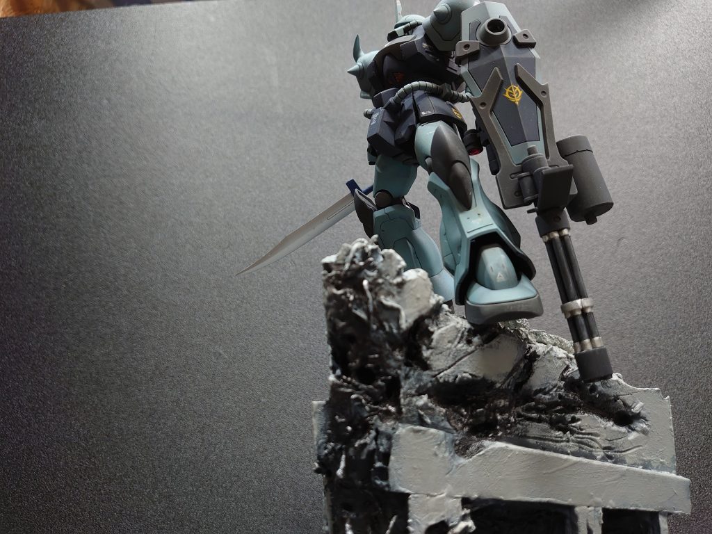 前からはある程度見栄えする構図になります。