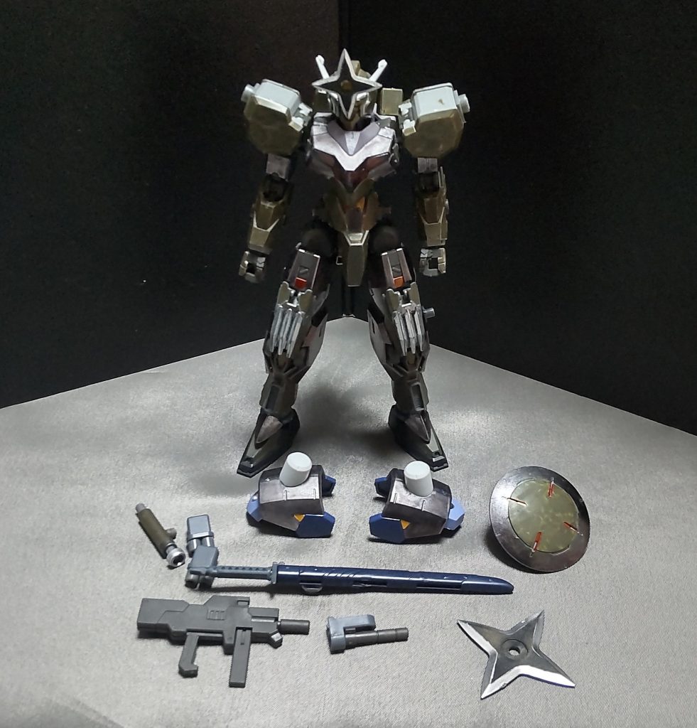 肩の装甲や、武具は外せます。※ビームカービンがありますが、基本的には使いません。