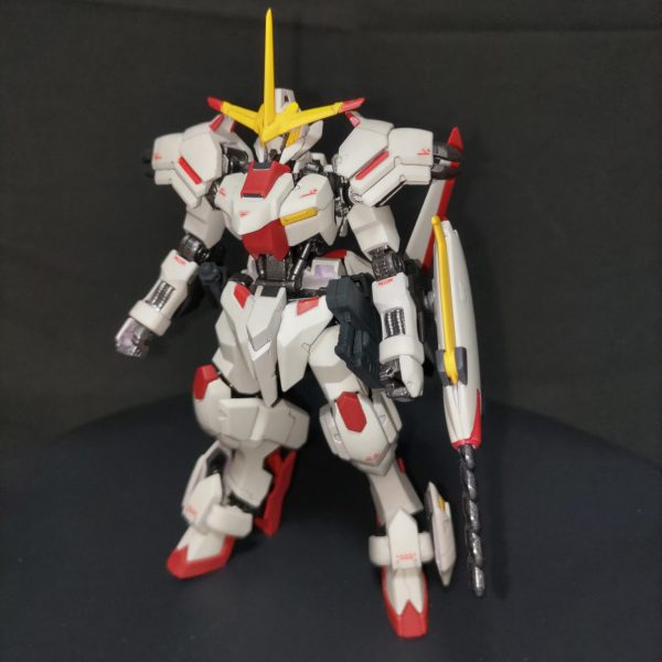 1/144HGガンダム端白星第1形態