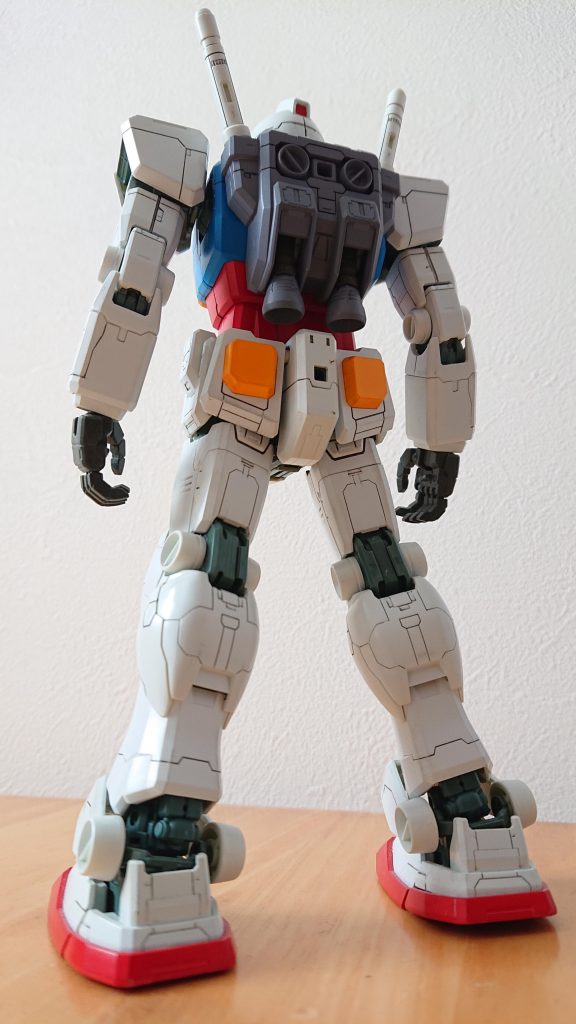 ガンダム–3枚目/制作者：プロトニュー