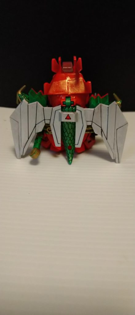 翼も少し追加して大きく。