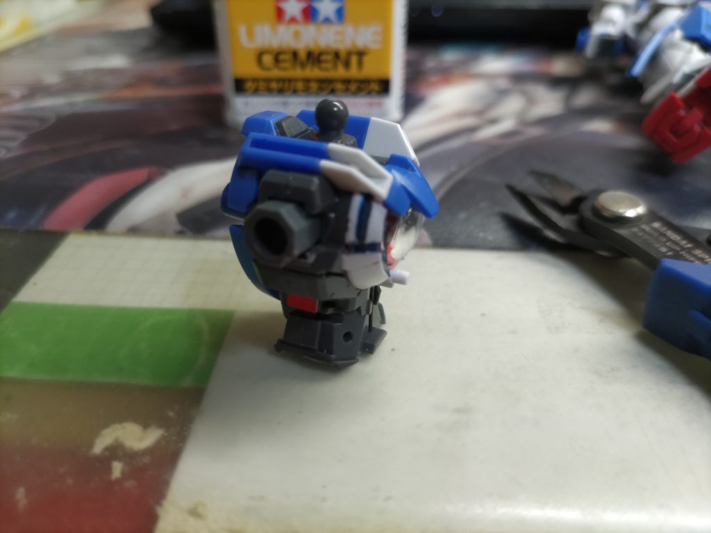 肩肩の接続はダブルオーのポリキャップを埋め込んでいる