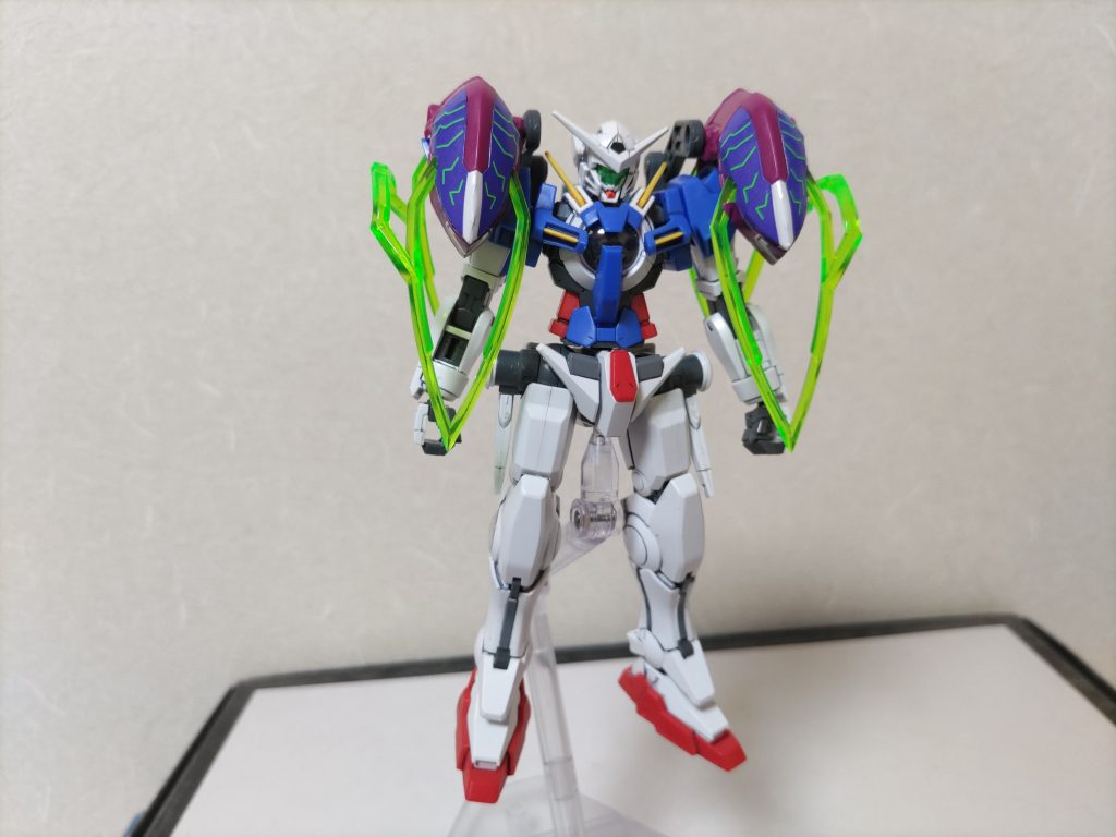 ヴァルヴレイヴのパーツはピンバイスで穴を開けて接続