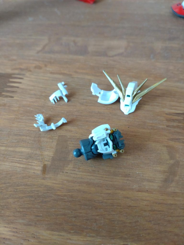 近傍で顔を剥がされるという猟奇的な事件があったようですが、今回の作業との関連性は不明であります。