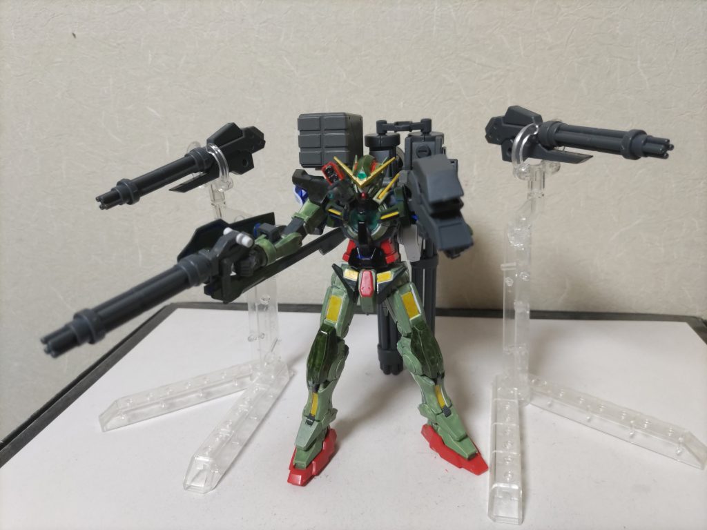 ガトリングビット背部に2基装備