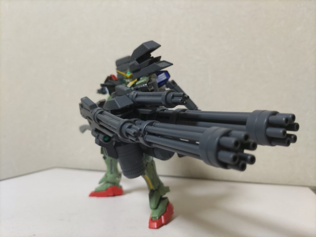 マスターガトリング全ガトリングを合体した形態SDコマンドみたく武装の全合体いけるのではと思い出来たもはや塊