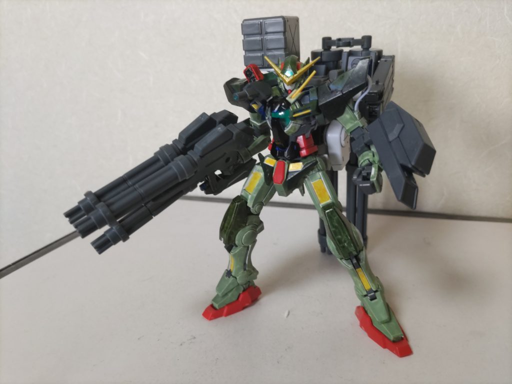 GNソード/Gと合体することで三連ガトリングとなる