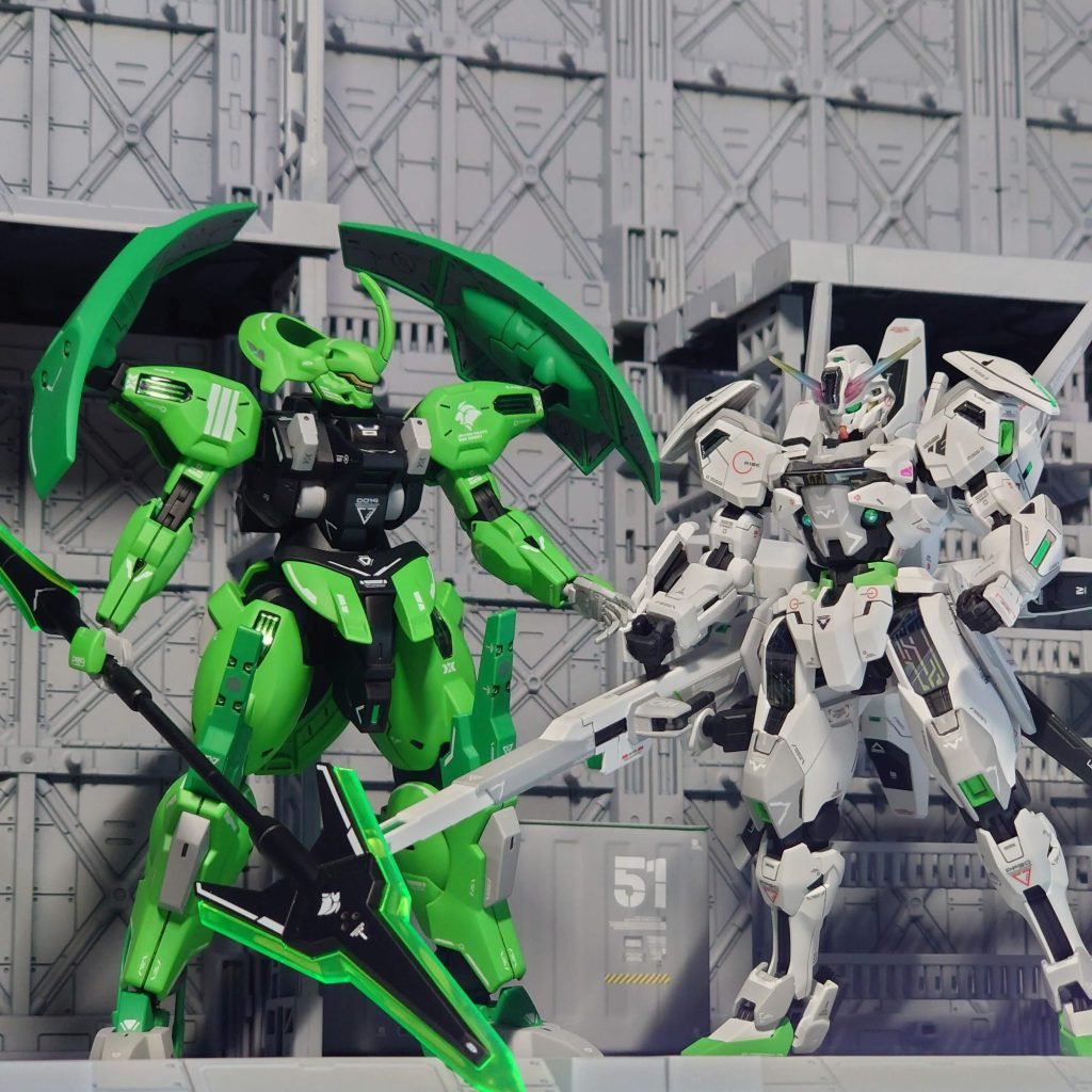 キャリバーンのアクセントカラーにしたTAMIYAのライトグリーンをメインカラーにして塗り分けでパークグリーンを数か所にチョイスしております。あとはいつもの黒サフとグレーサフと艶消しトップコート。