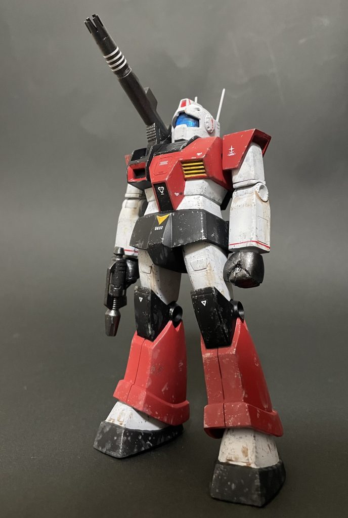 バイザーをクリアーに置き換えたのがリアル感を増して効果的になったかなと思っております