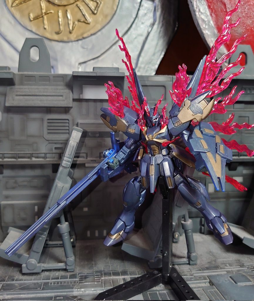 ２機目のファントム肩の追加装備及びファントムライト噴出肩パーツのみ接着であとはＶ２ＡＢと入れ替え色は黒よりのメタルパープルと刺し色でゴールド