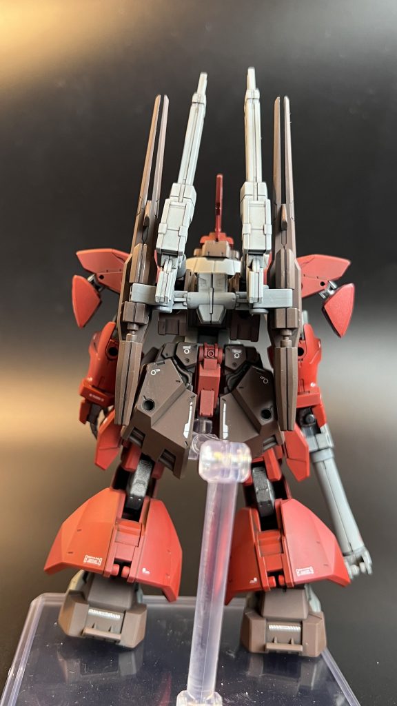 バックパックのバインダーはオプションパーツセット13より。ライフルはアルト空中戦仕様から流用。