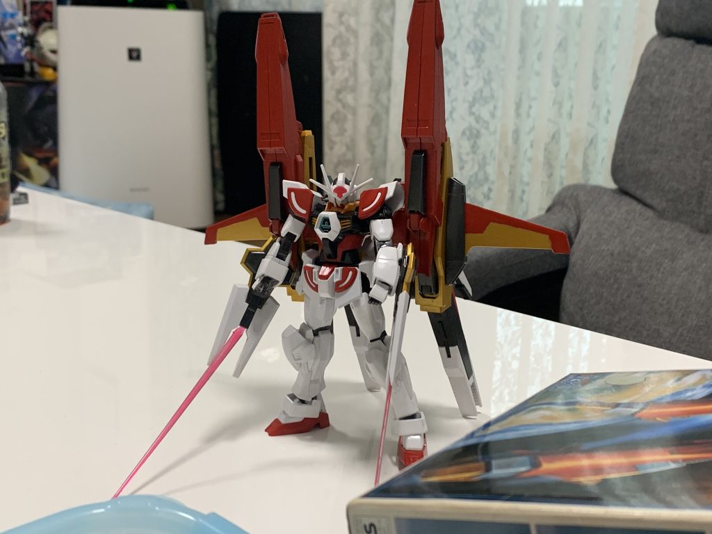 ラーガンダムっぽい色へと塗装!