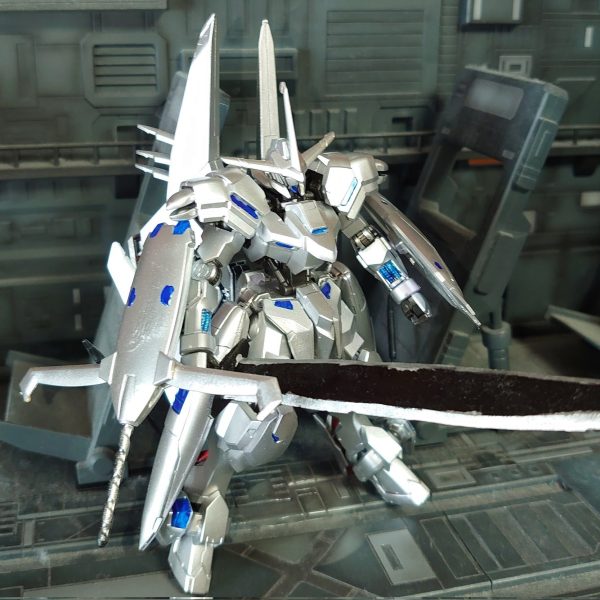 ガンダムフレーム端白星第3形態