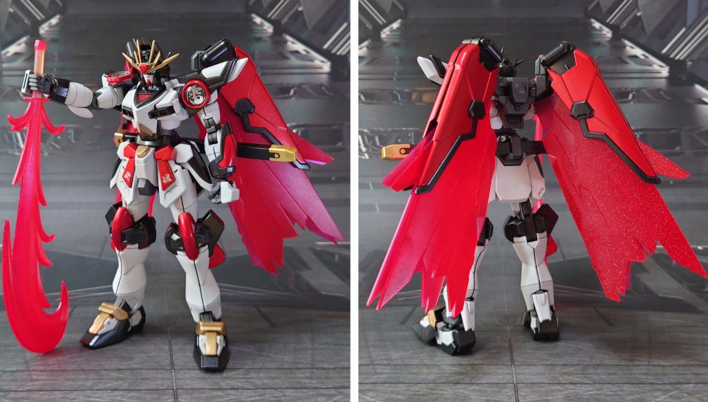 ウイングバーニング・攻の形(こうのかた)で前後ろ。肩の丸い部分には市販の漢字デカールと、レンズ型パーツを使用してみました。手順は以下の通り。①キット付属の“炎”“神”シールをガンダムマーカー・ブラックで塗り潰す。(シール台紙からは剥がさない)②乾燥させてから、水性トップコート・光沢でコーティング。③乾燥させてから、漢字デカールを貼り付け。④乾燥させてから、ウェーブのHアイズ(透明・直径8ミリ)を透明タイプのセメダインで貼り付け。⑤④を水性トップコート・光沢でコーティング。⑥乾燥させてから、シール台紙から剥がして肩パーツに漢字の向きを合わせ、貼り付ける。