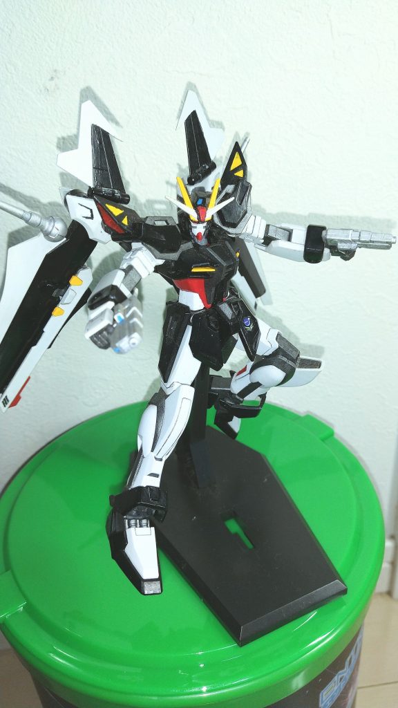 全て筆塗り。今の私よりキレイに塗れてるなあ…。