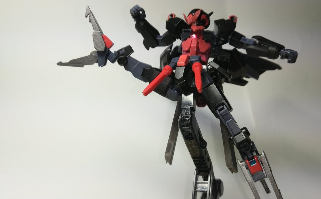 GNクロー。悪役機ってクロー系兵装のイメージあるんですけどわかります?