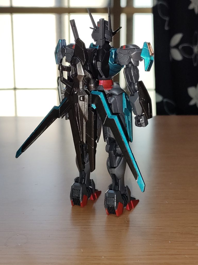 エスカッシャン装備の後ろ姿。