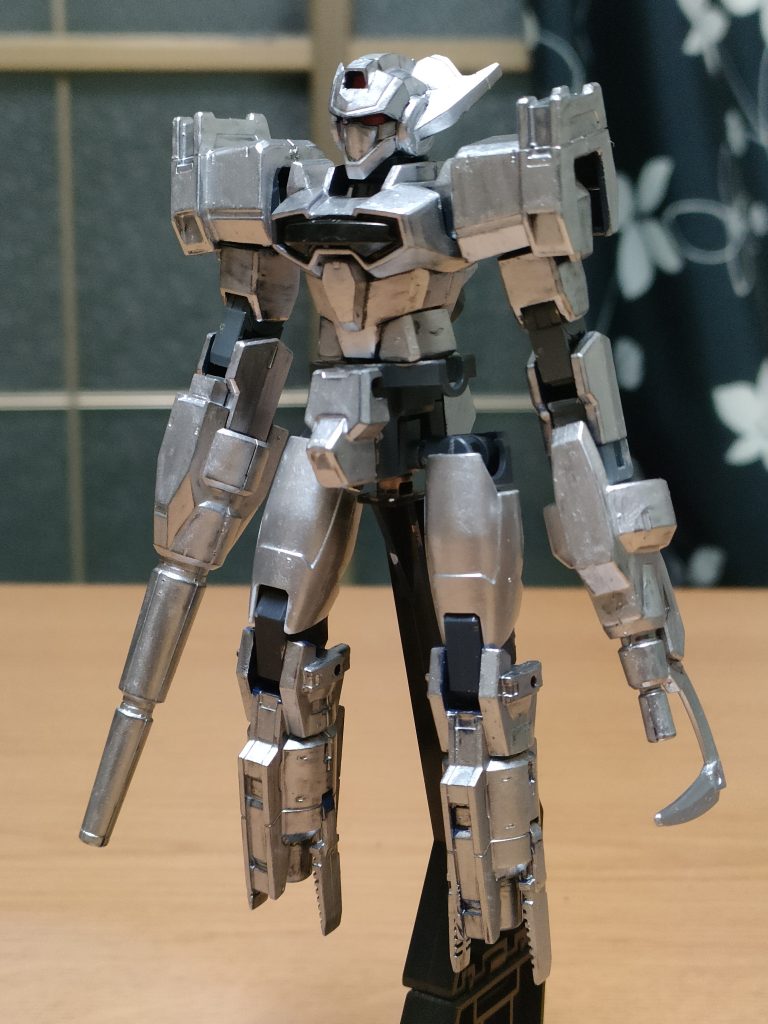 全体像。兵器として運用するならコクピットも手足も無し!遠隔操作で撃ちまくれば多大な戦果を出してくれる安上がりな機体。