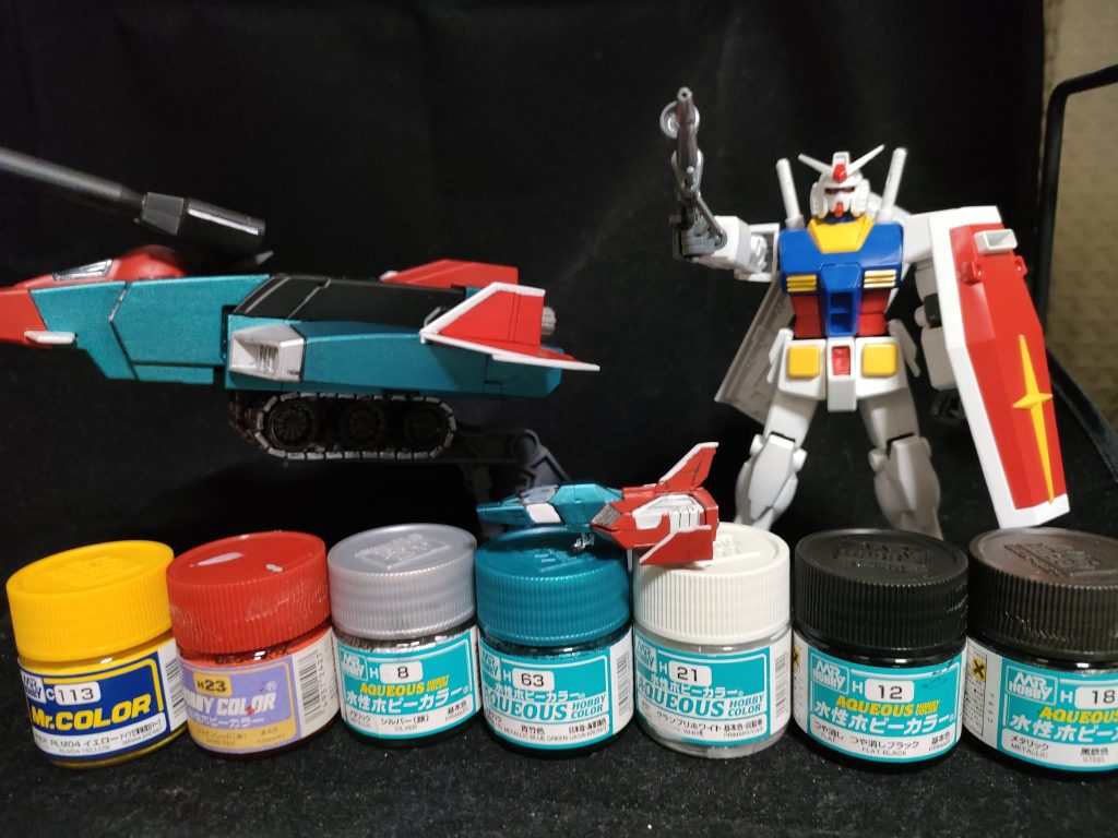 塗料の備忘録。ガンダムは未塗装です。台座とオプションパーツは映っていませんが写真のものがすべて入ったキットになっています。作りがいのあるキットでした。ガンダムを塗装したら、またのせようと思います。見てくださりありがとうございます。コメントなども気軽に入れてくれたらうれしいです。