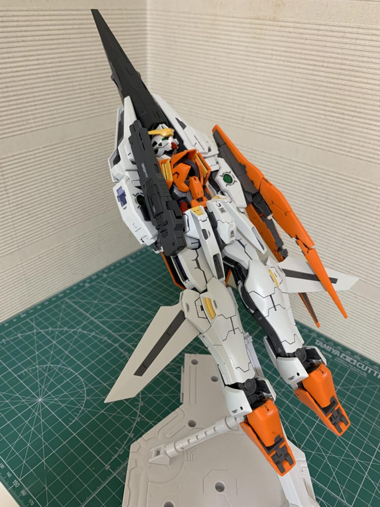 飛行形態の裏側も🤭