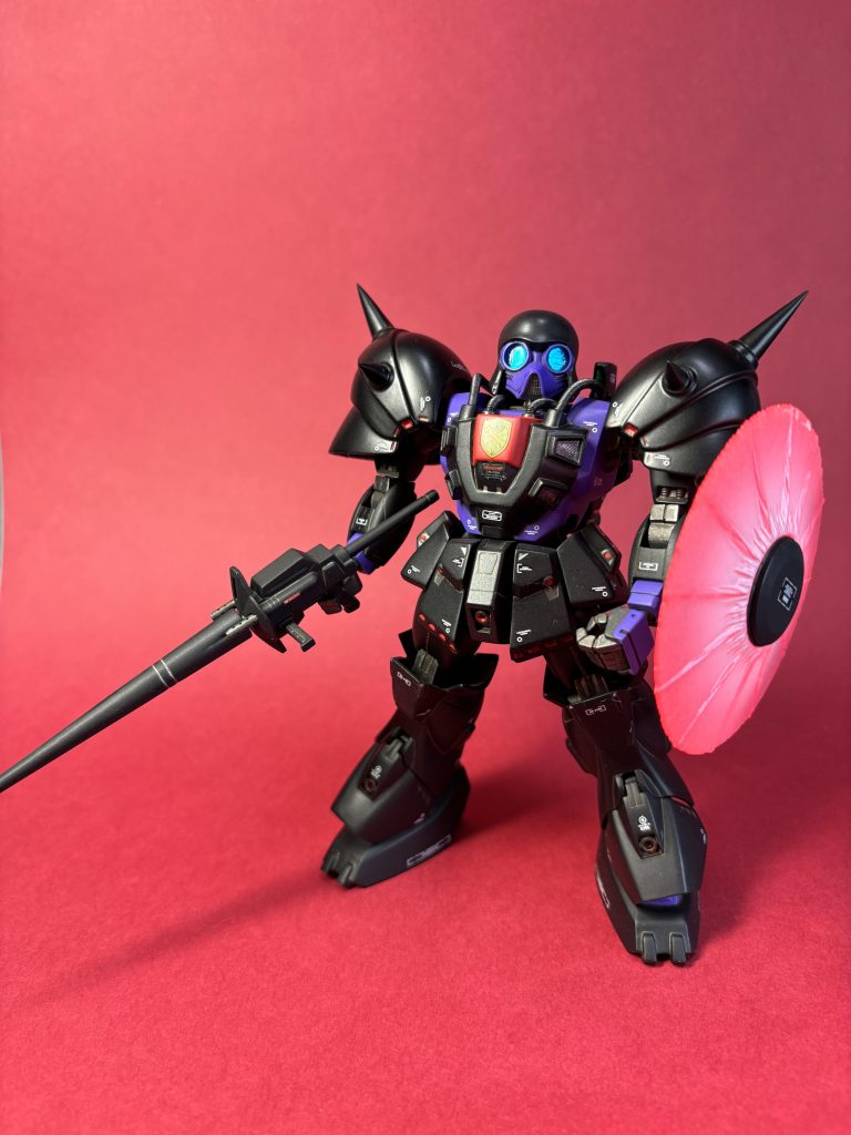 シールドは中心にパールホワイト吹いてます。