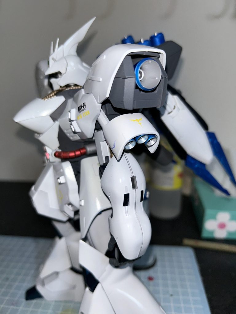 MGサザビー「ホワイトカラー」–3枚目/制作者:クロひろし