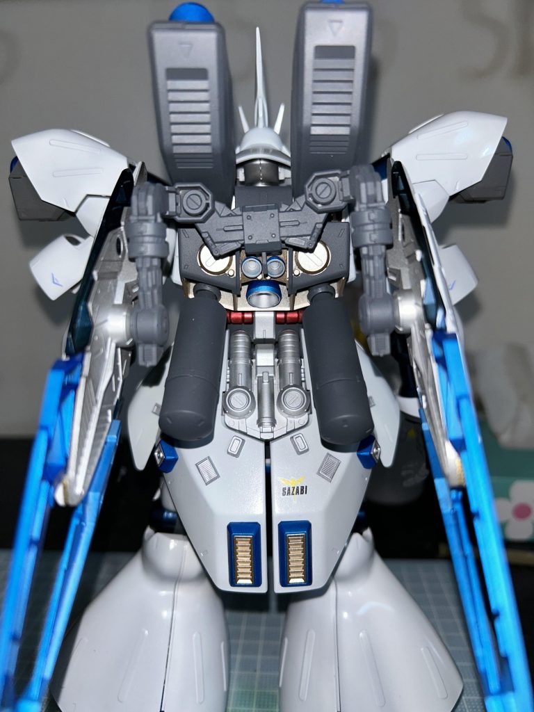 MGサザビー「ホワイトカラー」–4枚目/制作者:クロひろし