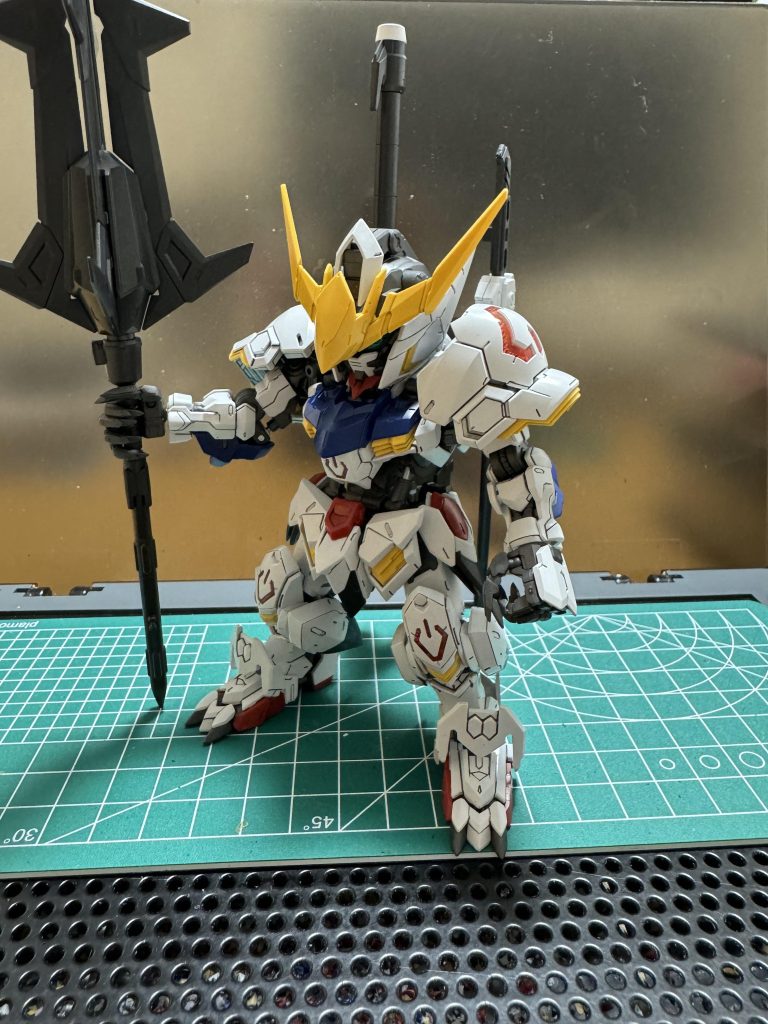 メイスの存在感が大きいですね。かっこいいです。