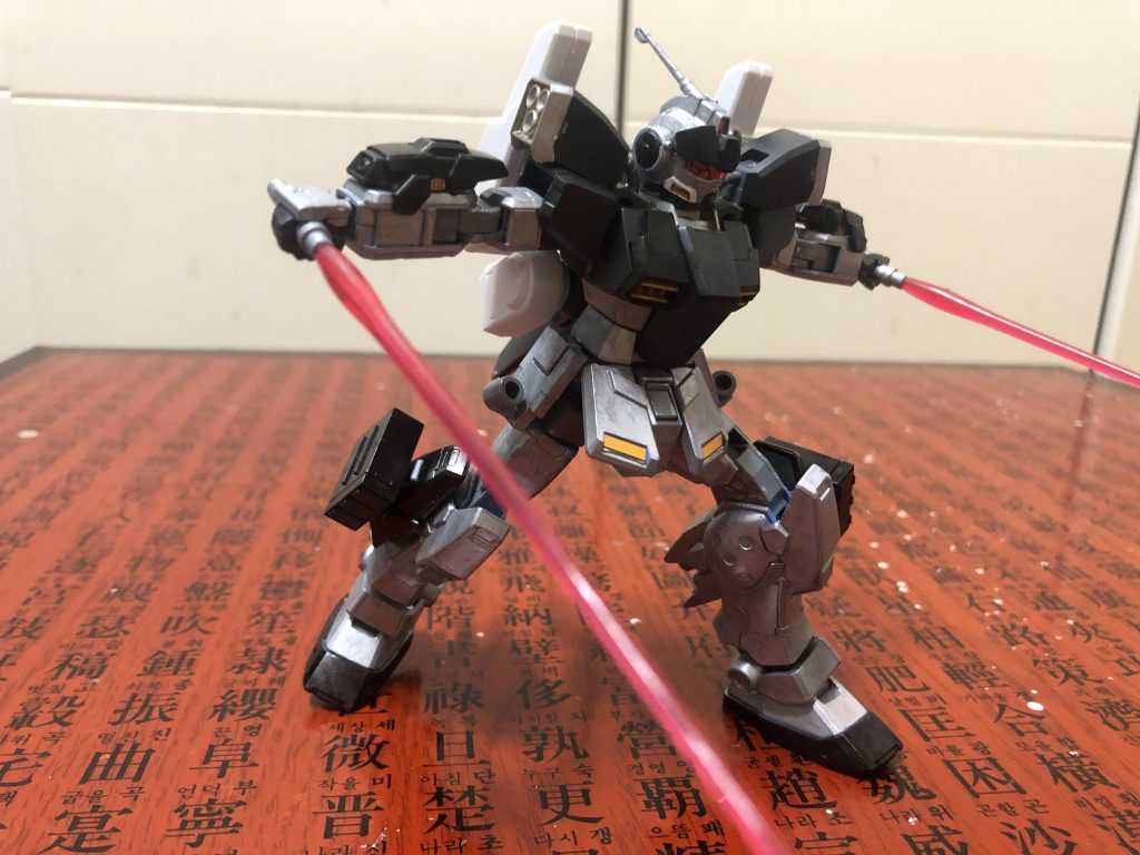 ビームサーベルアクション                                             ペイルライダーと言えばHADES!