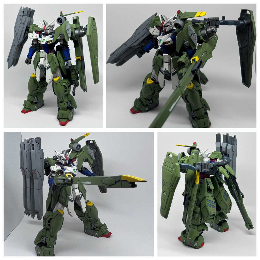 ジェミナス01にランチャーユニットを装備させた状態。ライフルは取り外して右手持ちも可能。