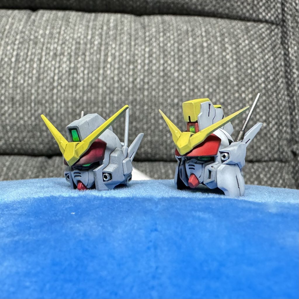 以前作ったヘビアの顔と比較