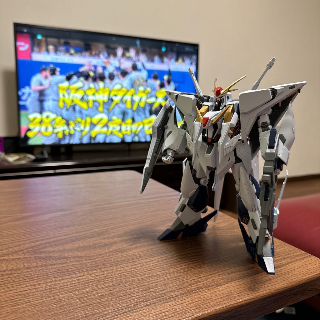 クスィーガンダム