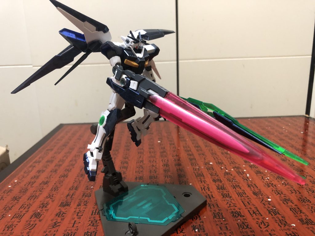 必殺技:ダブルライザーソードメイジンカワグチがダブルオークアンタを改造したらこんな感じですかね~