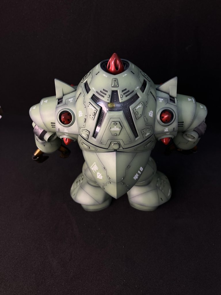 後ろ向き。前も後ろも同じ(笑)