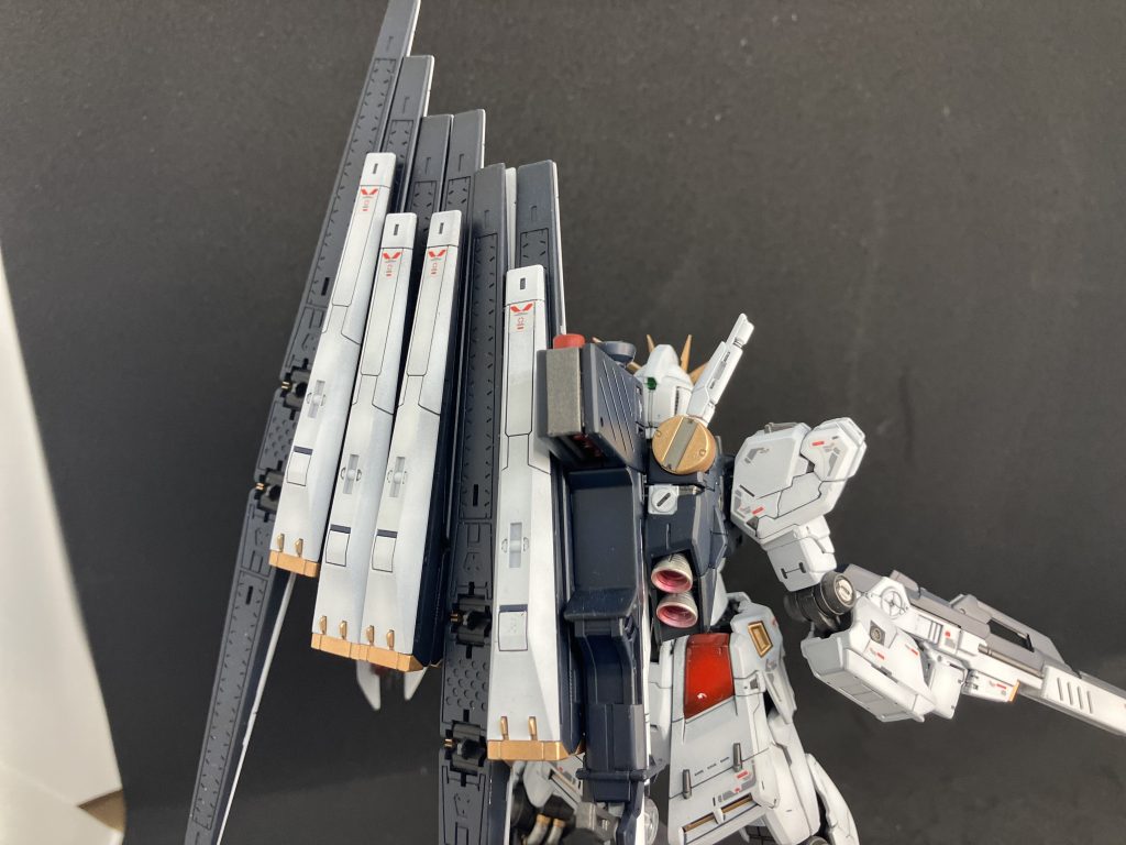 一様、黒下地からのグラデーション塗装です。