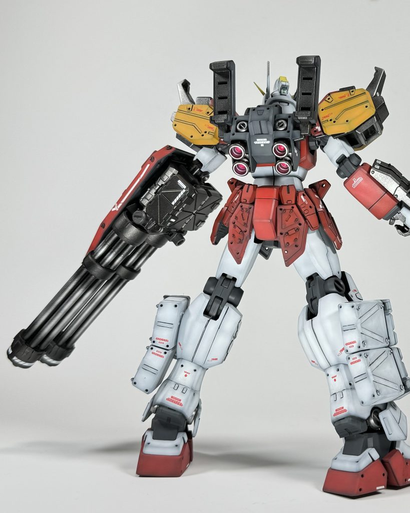 ディテールは以前SNSで見かけたヘビア作品をオマージュ?パクり?して穴あけスタイルです。