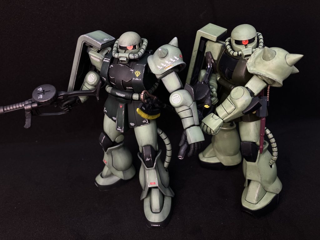 ザクⅡはリバイブ前と後のザクです。結構、感じが違いますよね。