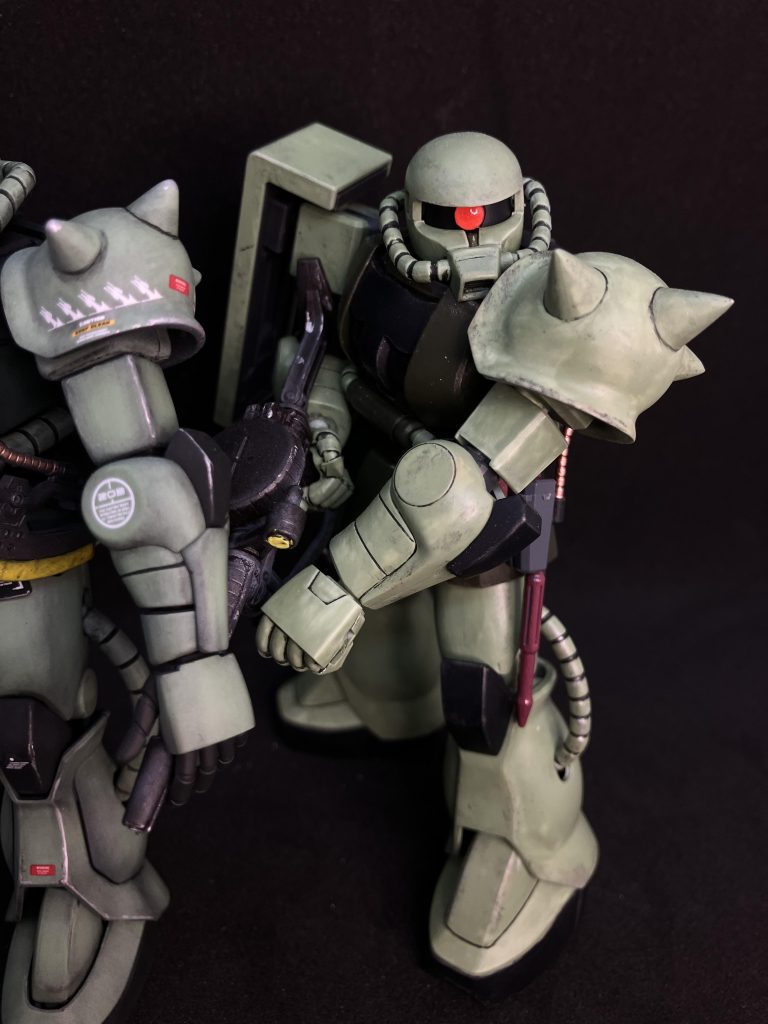 古いHG ザクⅡたしか、このザクは筆塗りで塗装したと思います。