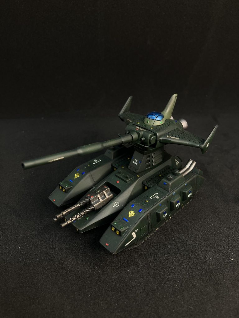 とにかく旧キットは合わせ目消しが難しい!