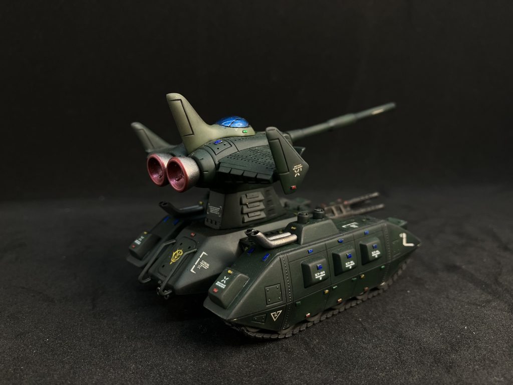 本当に旧キットのモビルアーマー、戦艦、戦車系は造形が素晴らしい。