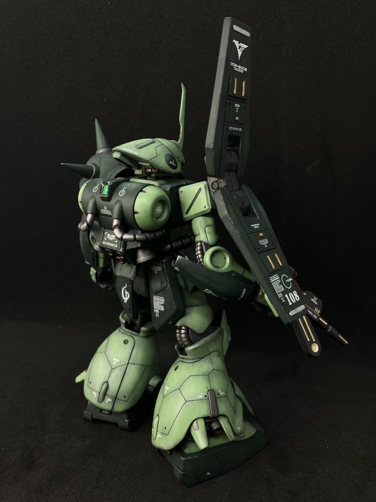 脚部のスジ彫りは中々、気に入っています。