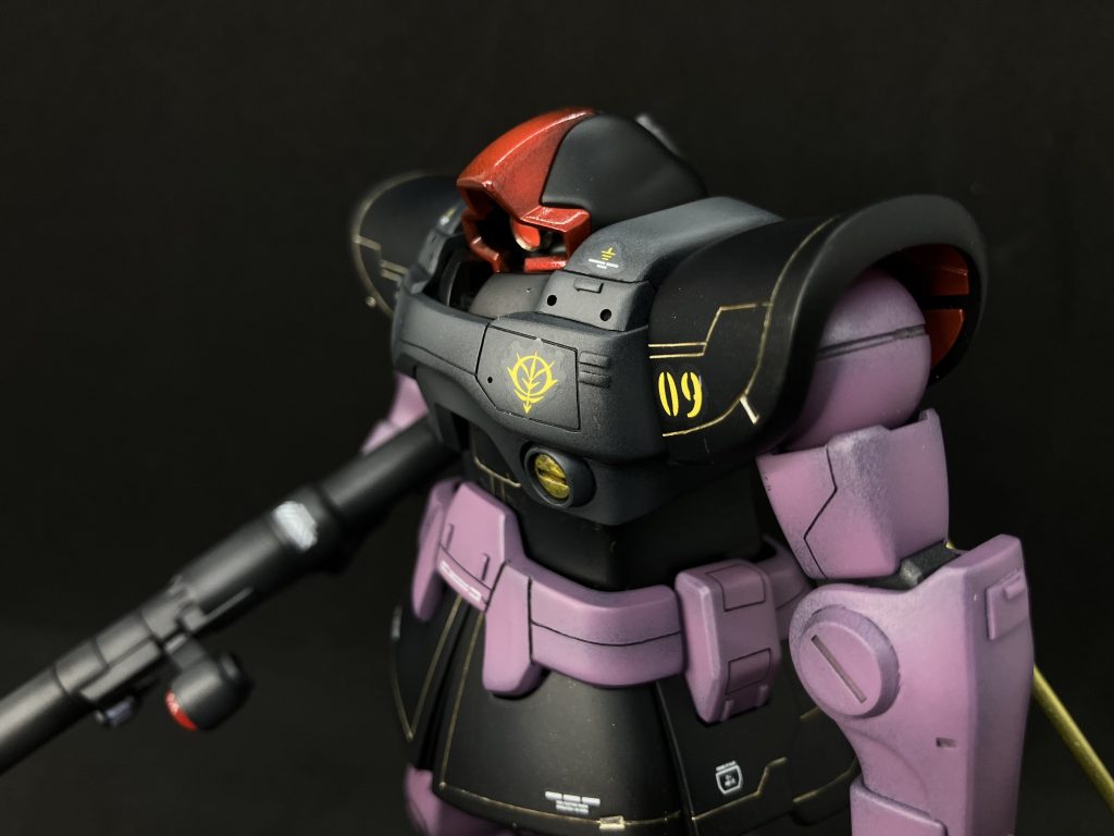 黒い三連星仕様に作ったつもりです。と言う事は、あと2機 つくらないと!