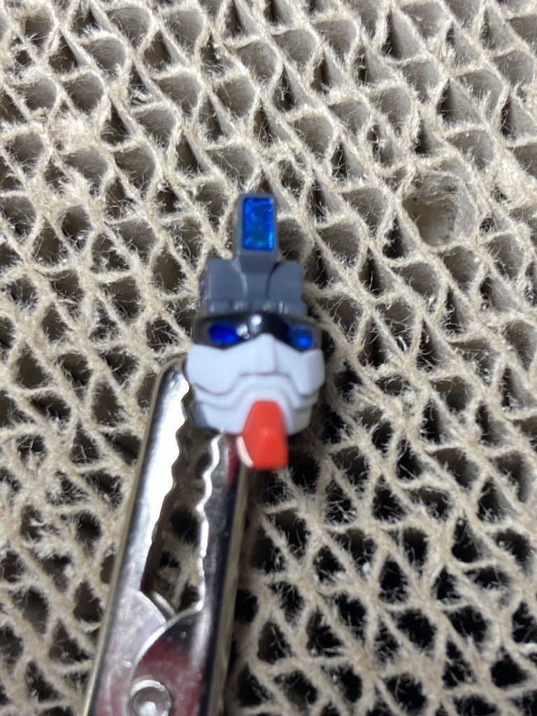 必死に塗り分けｗガンダムマーカーをメインにやってました。