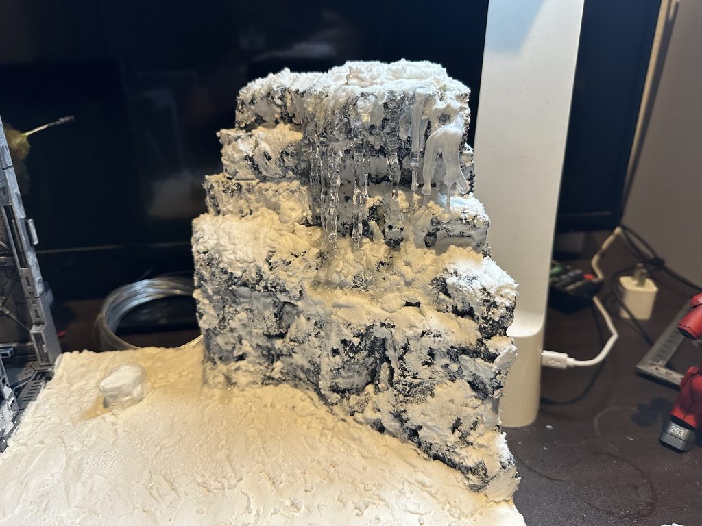 スタイルホームで雪山を作りました。