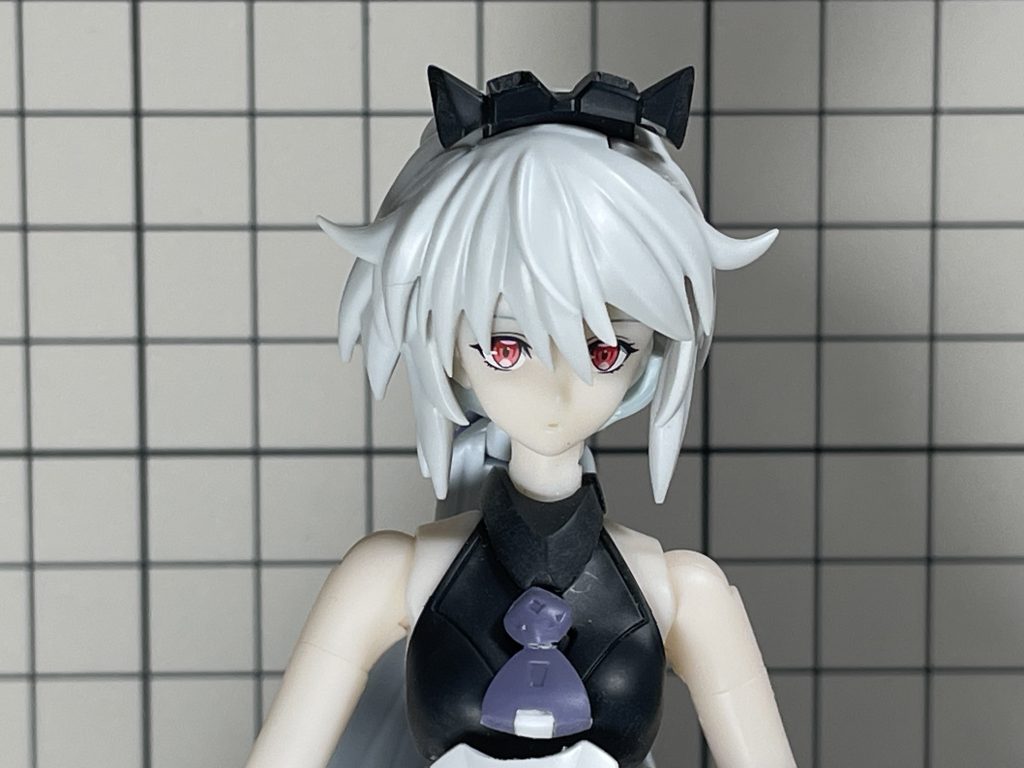 髪は、30MSのリシェッタから。