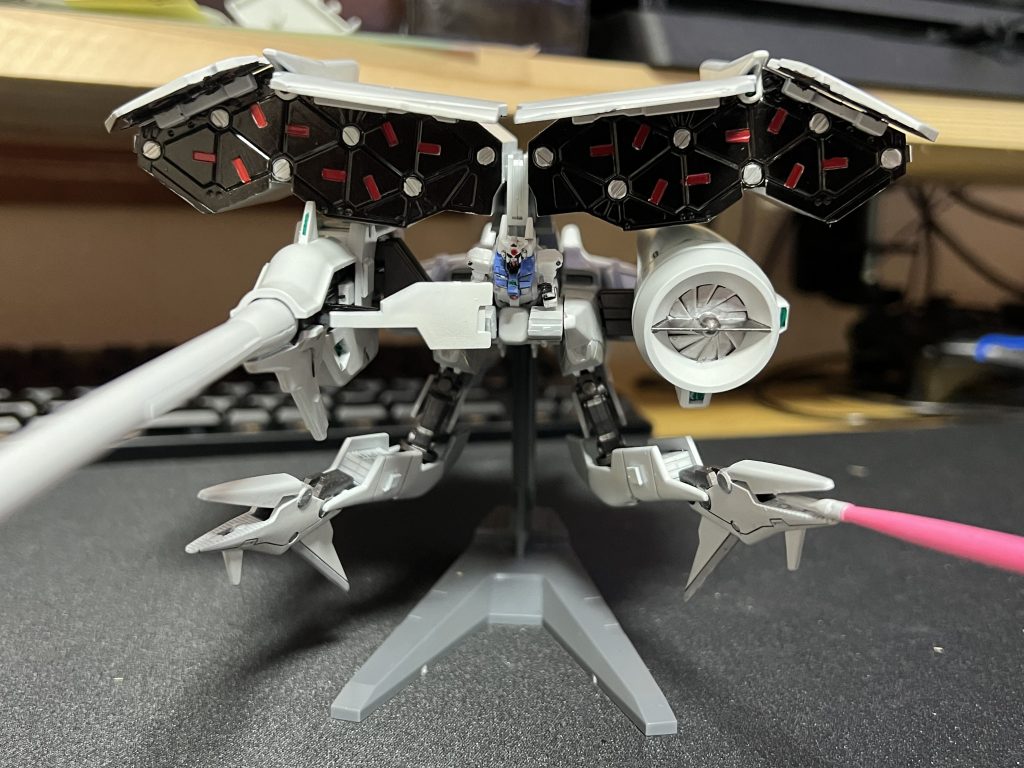 正面からネットでいろんな方の塗装を参考に(ほぼマネしてます、、、)